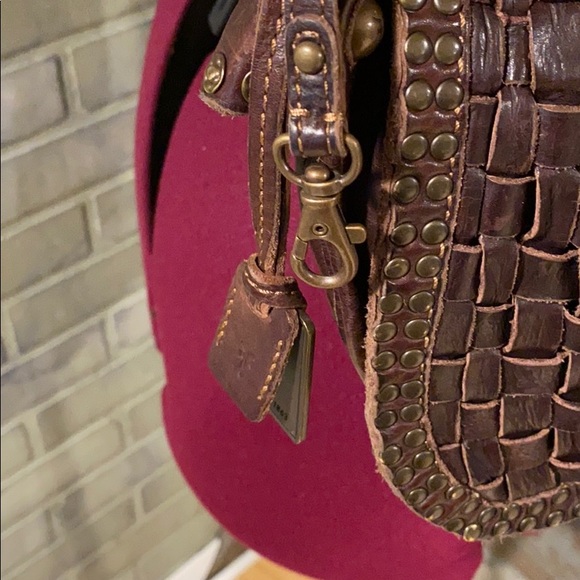 Frye 🔥 Stacy Stud Shoulder Bag - Picture 4 of 8